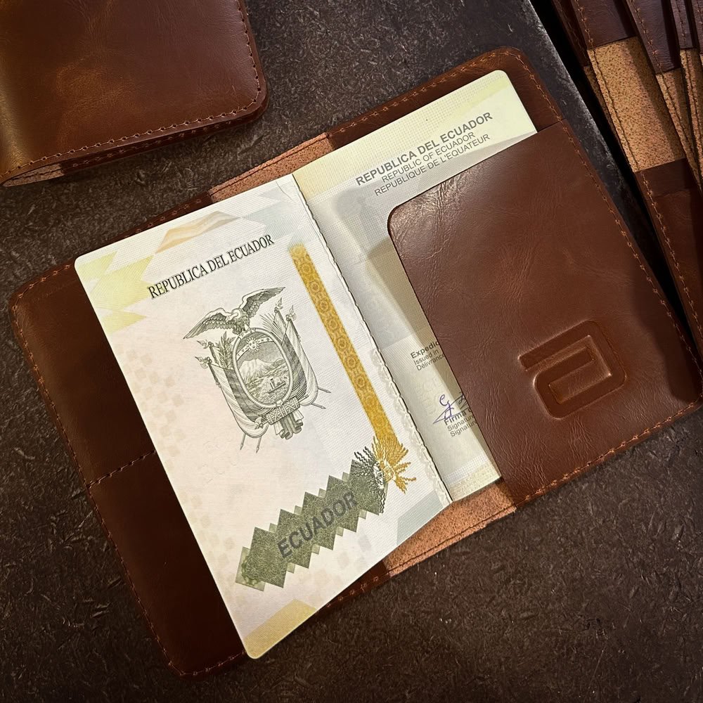 Porta pasaporte